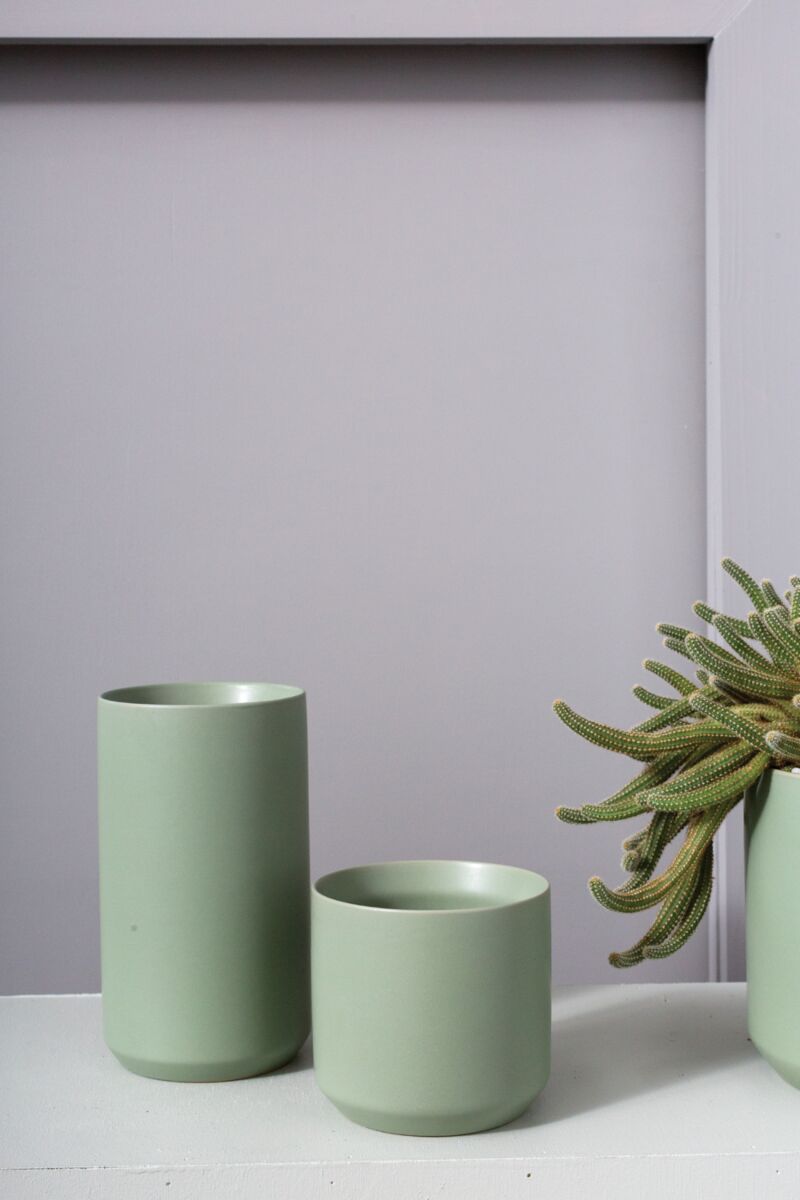 Modern Matte Pot in Olive - 3