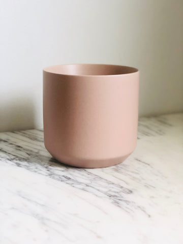 Modern Matte Pot in Pink - 4.75