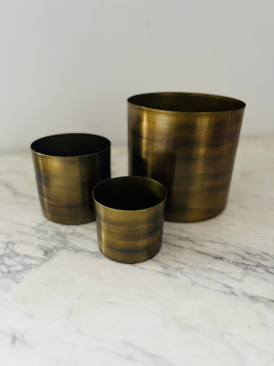 Davi Pot - Available in Multiple Sizes